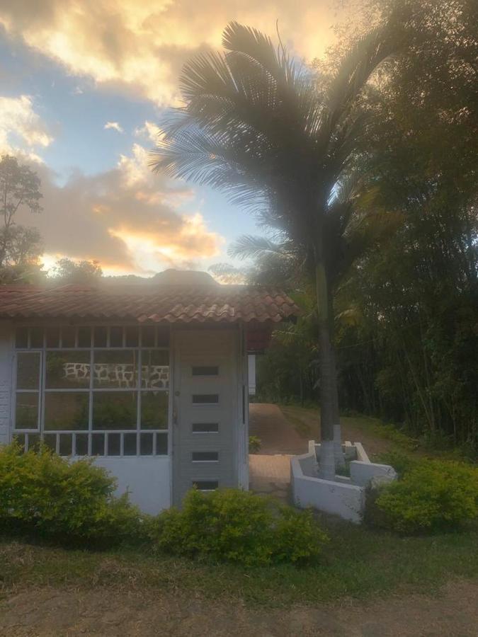 Hotel Campestre Villa Sarita San Francisco  Exteriör bild